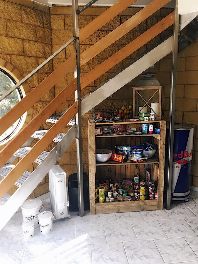 13Th Apostle Backpackers Hostel Принстаун Екстериор снимка