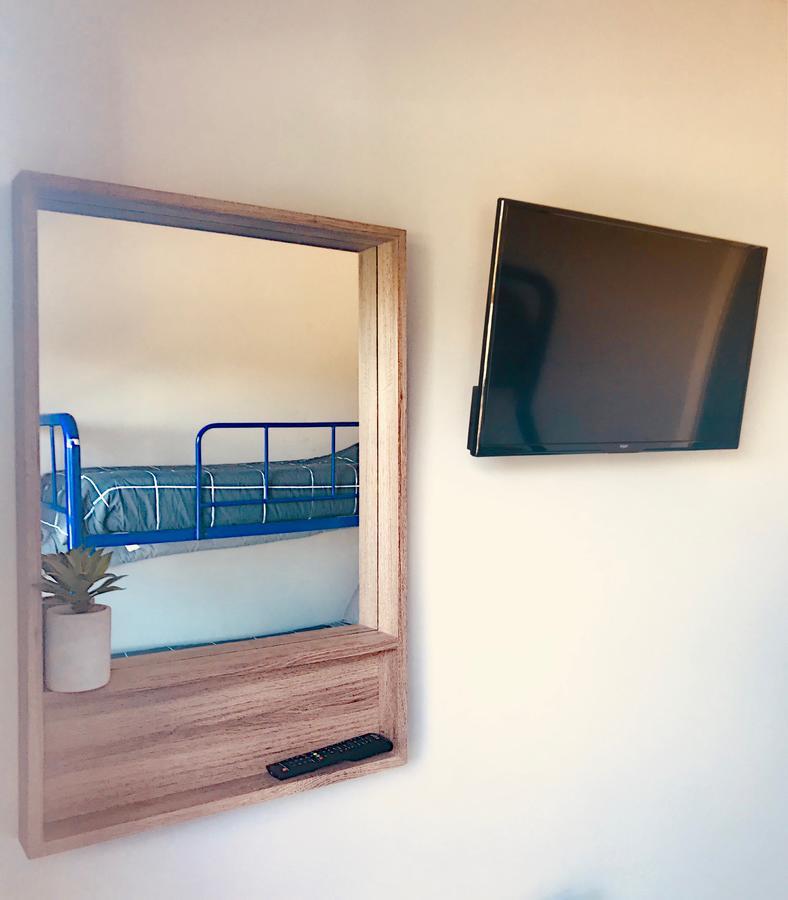 13Th Apostle Backpackers Hostel Принстаун Екстериор снимка