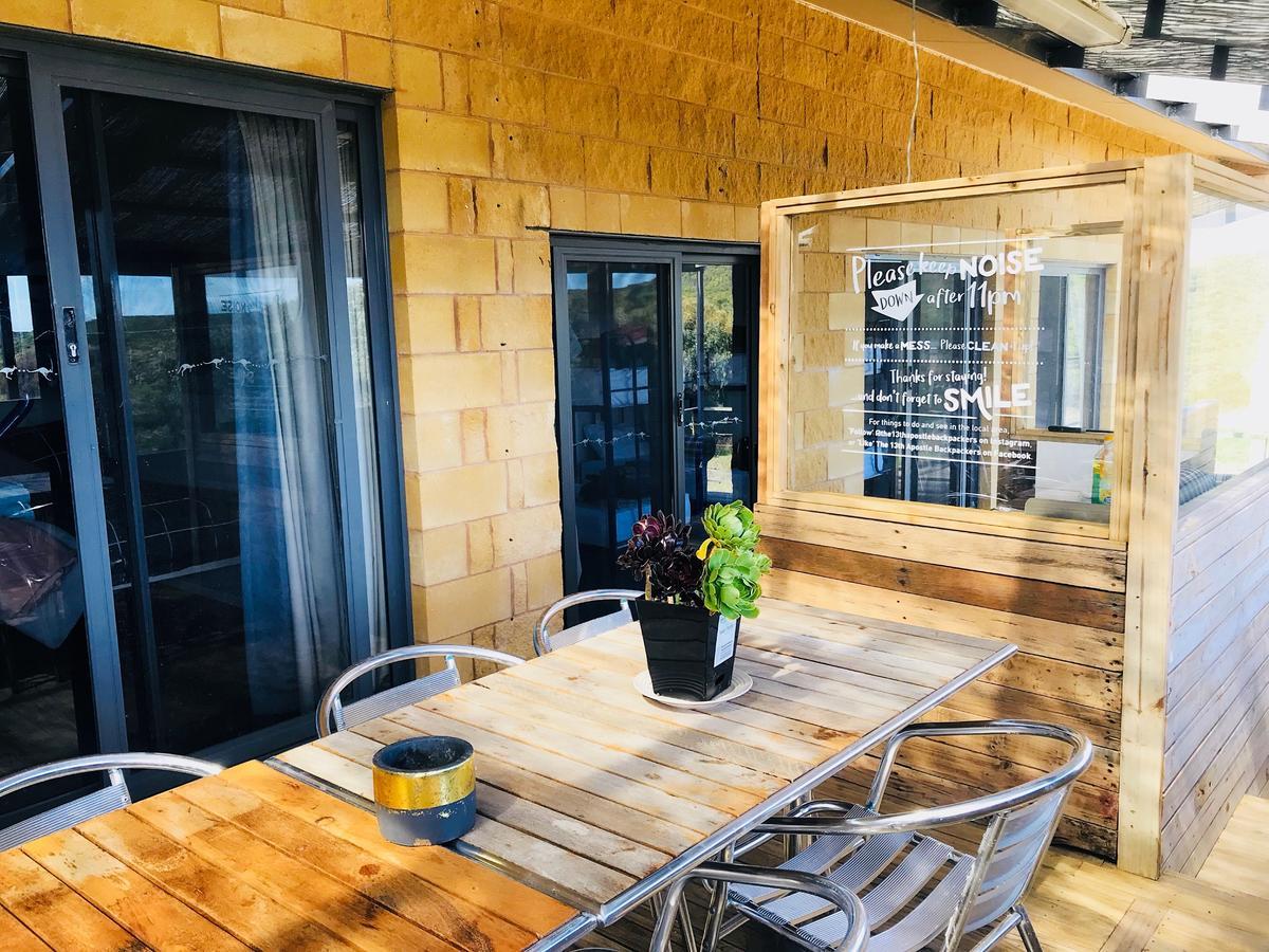 13Th Apostle Backpackers Hostel Принстаун Екстериор снимка