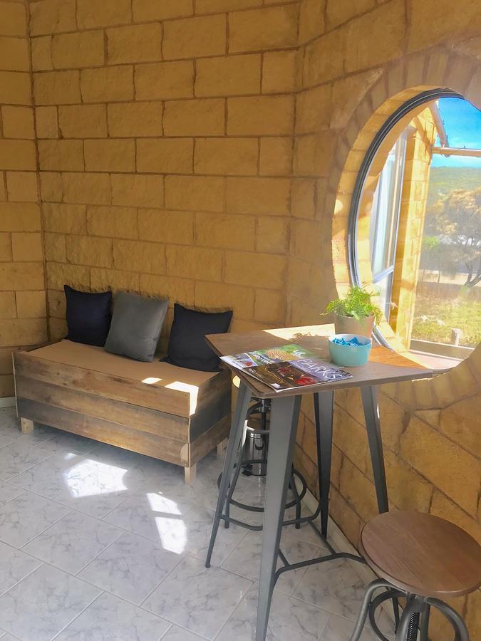 13Th Apostle Backpackers Hostel Принстаун Екстериор снимка