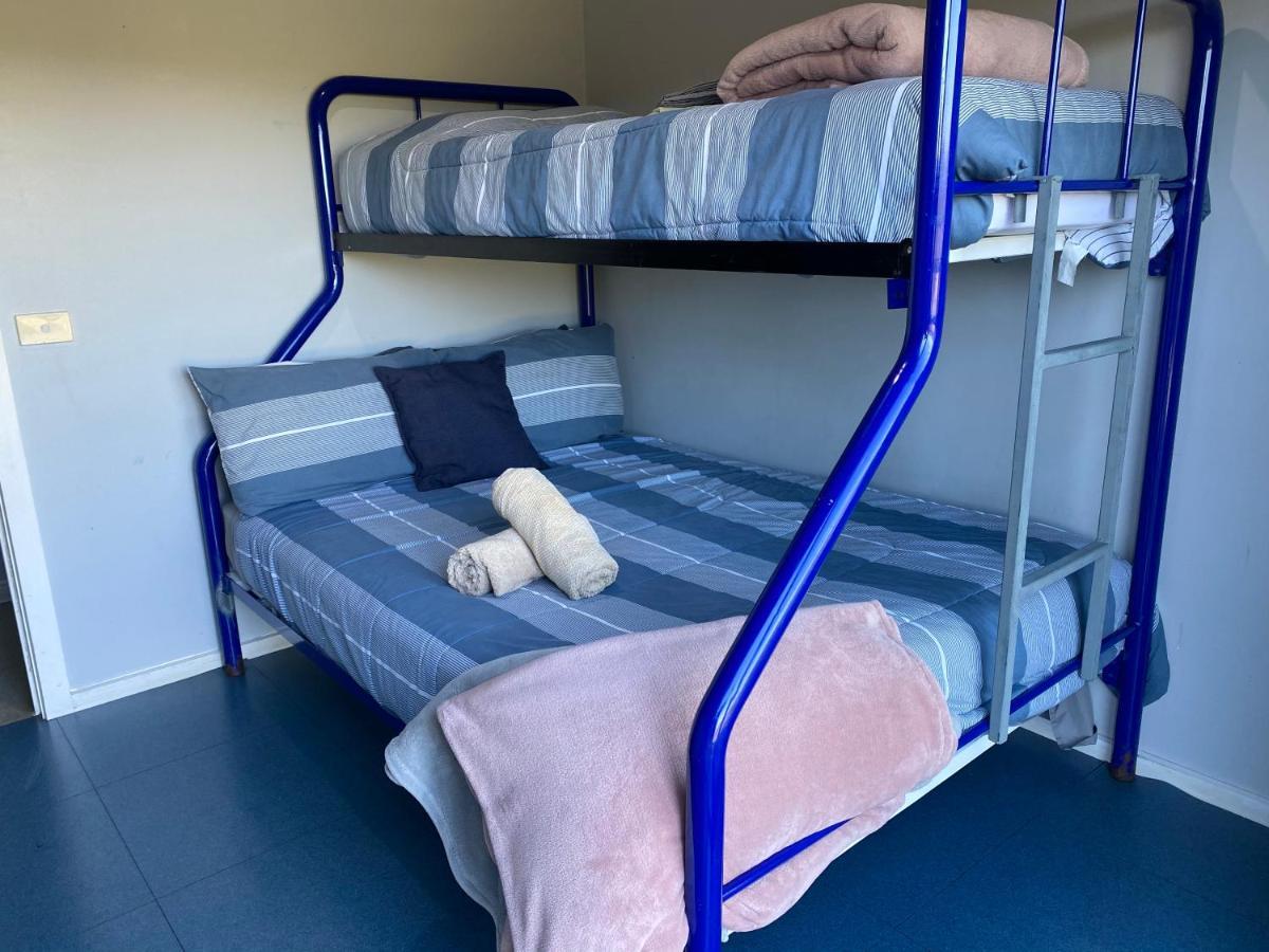 13Th Apostle Backpackers Hostel Принстаун Екстериор снимка